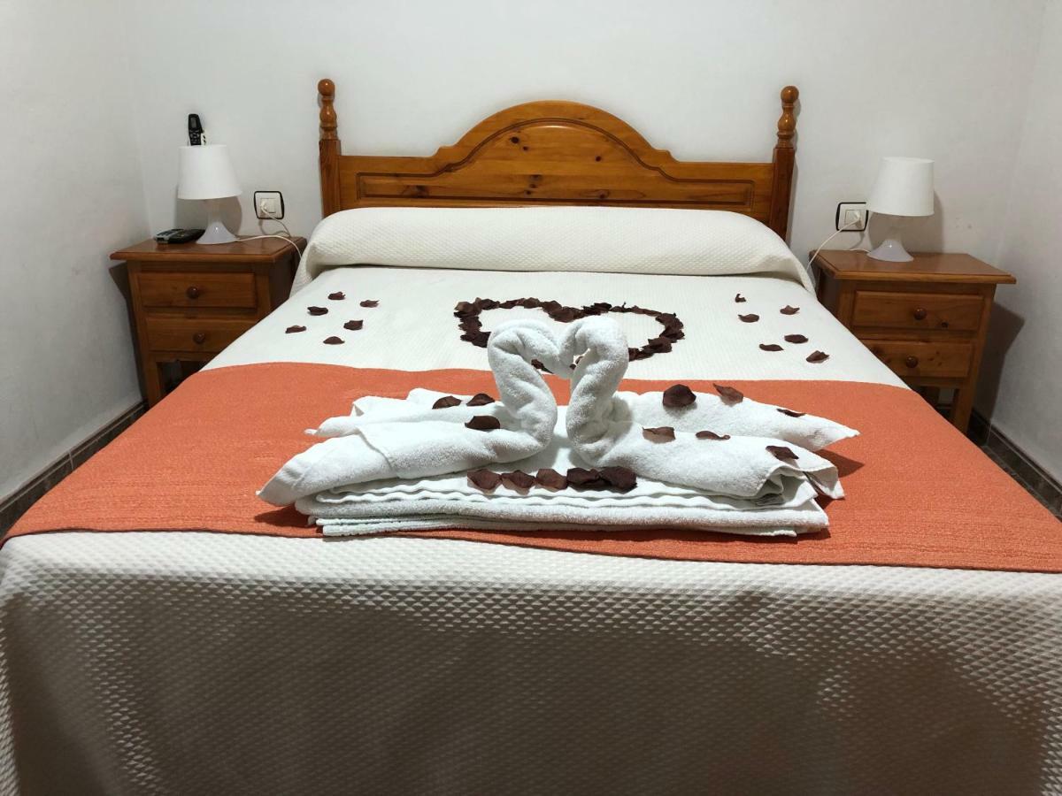 Hostal Restaurante Taibilla Нерпио Экстерьер фото