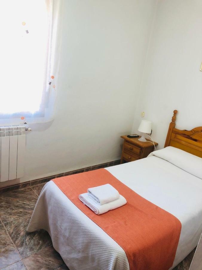 Hostal Restaurante Taibilla Нерпио Экстерьер фото