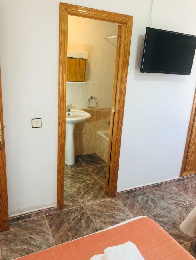 Hostal Restaurante Taibilla Нерпио Экстерьер фото